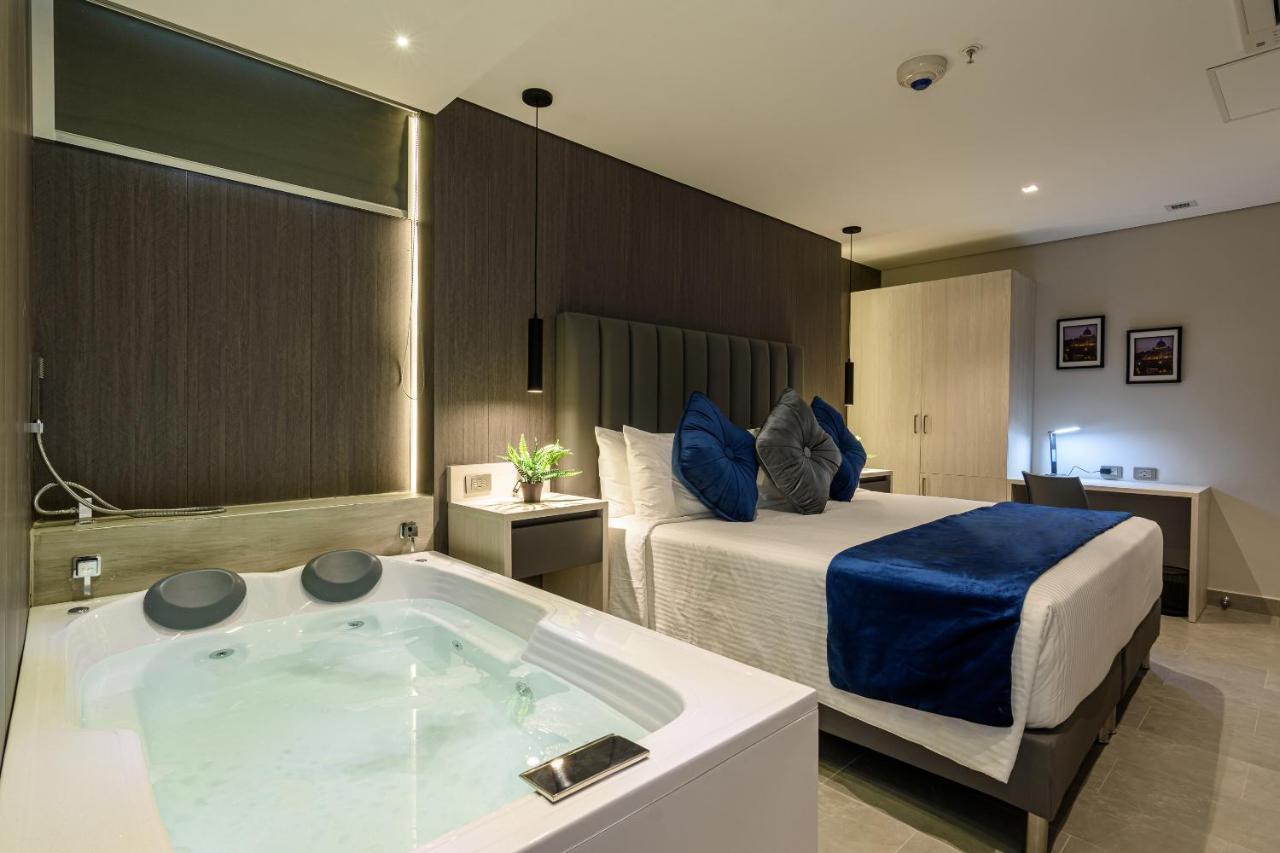 4 Sur Hotel Медельин Экстерьер фото